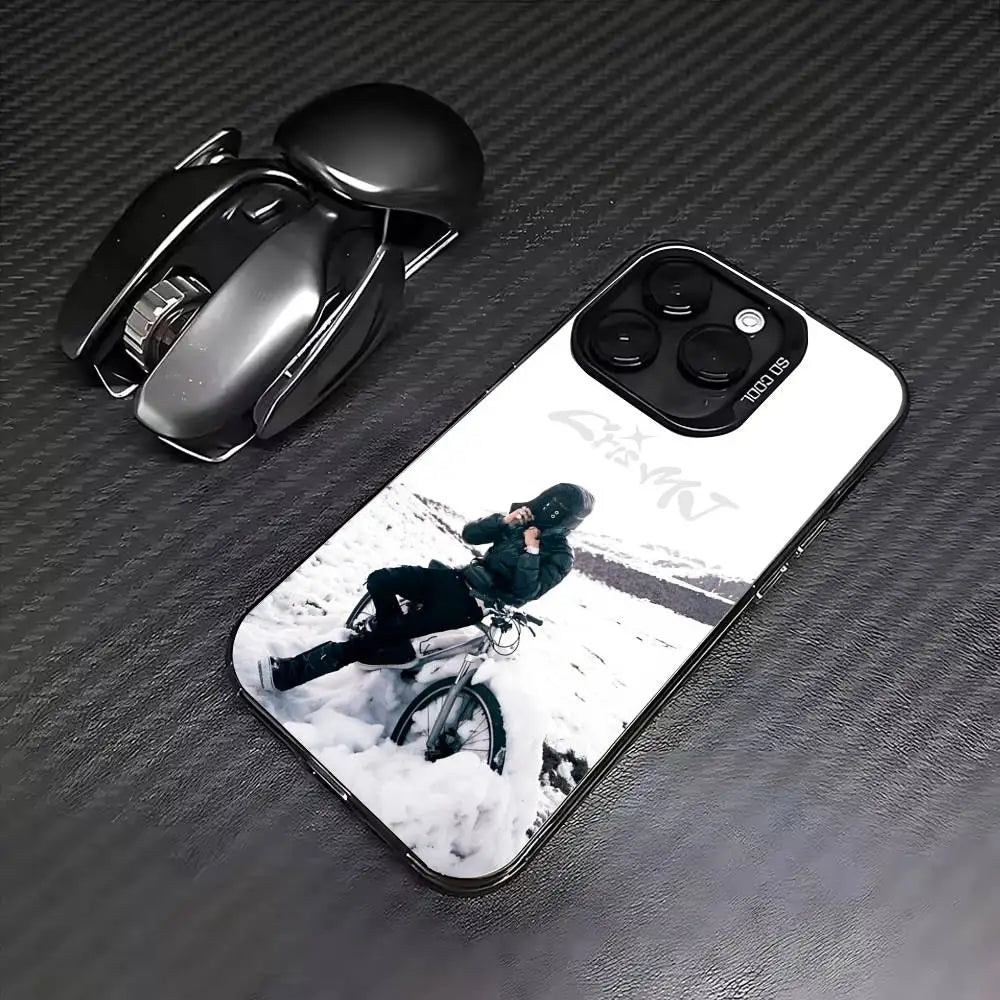 Funda del cantante CRIS MJ